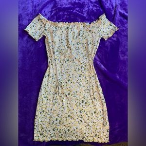 SHEIN - M Off-Shoulder, Floral Print Mini Dress